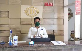 Super Hotel O Divine Residency Near Phoenix Marketcity
